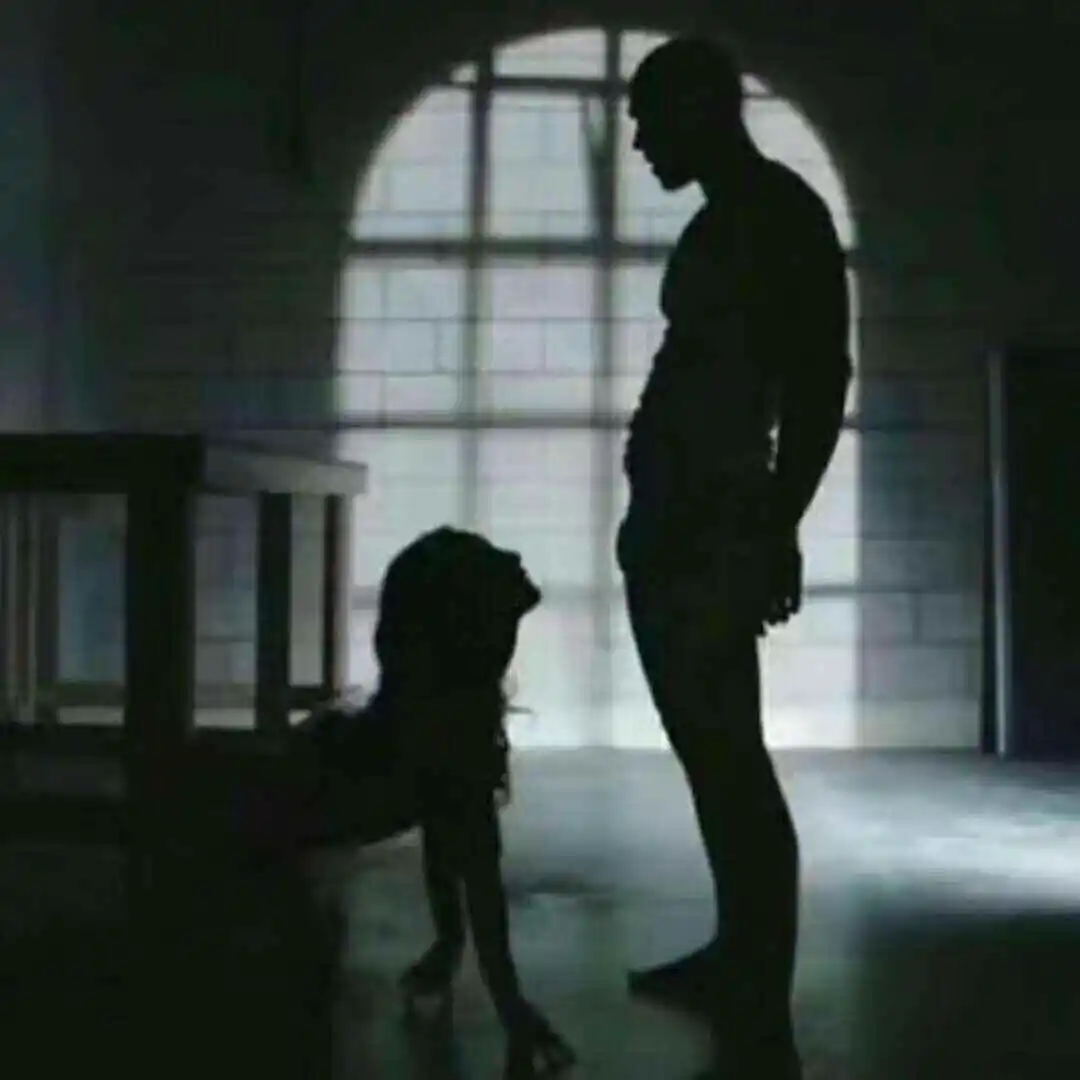 “圣水”在BDSM世界中的神秘与禁忌是什么？ 一