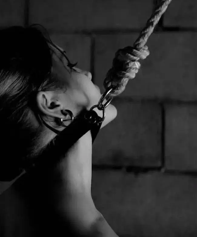 “支配者”在BDSM世界中的魅力与责任！ 一