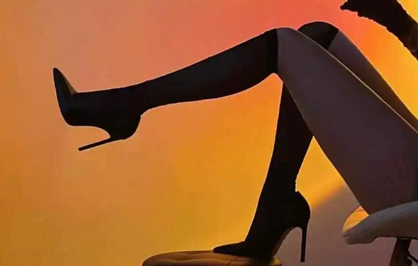 如何向你心中的女王表达臣服与渴望 一